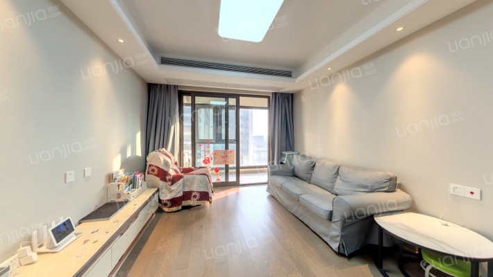 翡翠天际二手房实景图