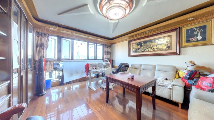 东方豪园二手房实景图