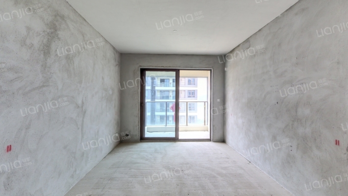 绿地听江左岸二手房实景图