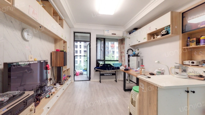 翡翠城四期二手房实景图