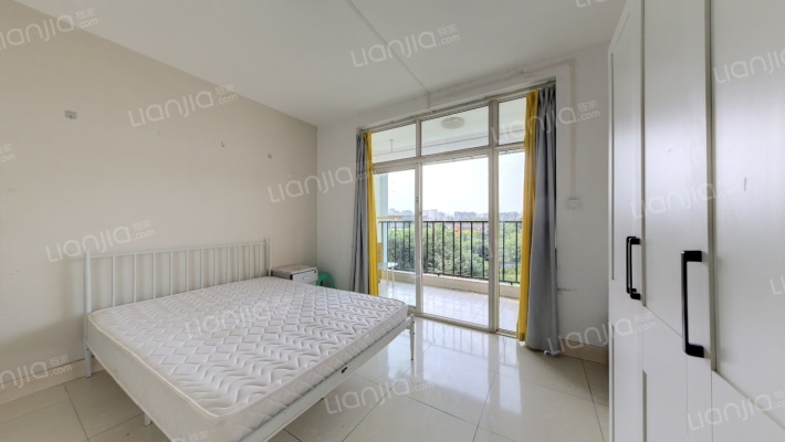 花香庭园二手房实景图