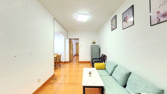 新西洪新村二手房实景图