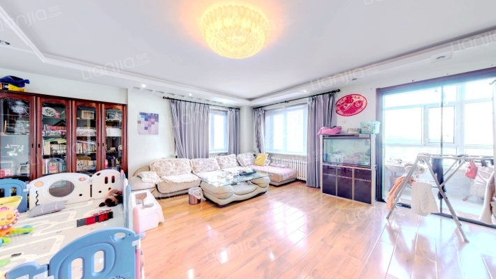 中央经典二手房实景图