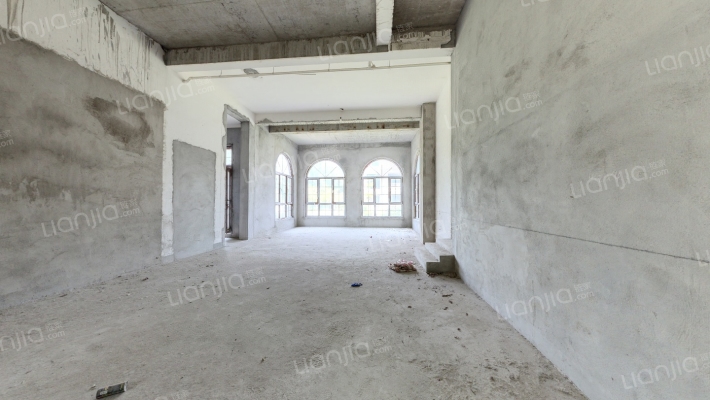 圣安德鲁斯庄园二手房实景图