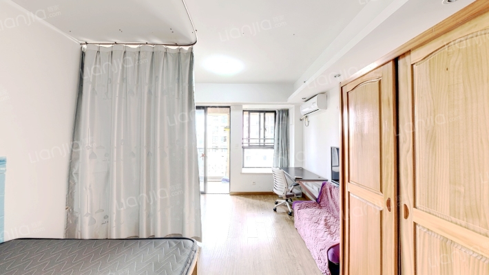 特房黎安小镇A区二手房实景图