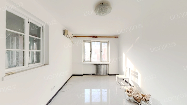 荣安街二手房实景图