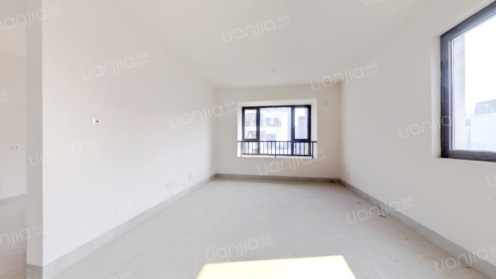 绿地天呈二手房实景图