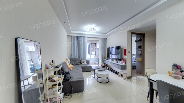 国贸凤凰原1期二手房实景图