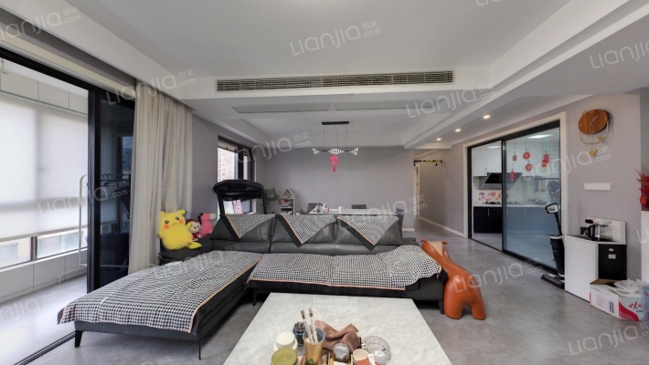 九龙仓碧玺二手房实景图