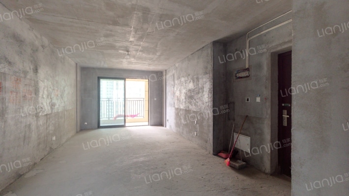 世茂璀璨天城二手房实景图