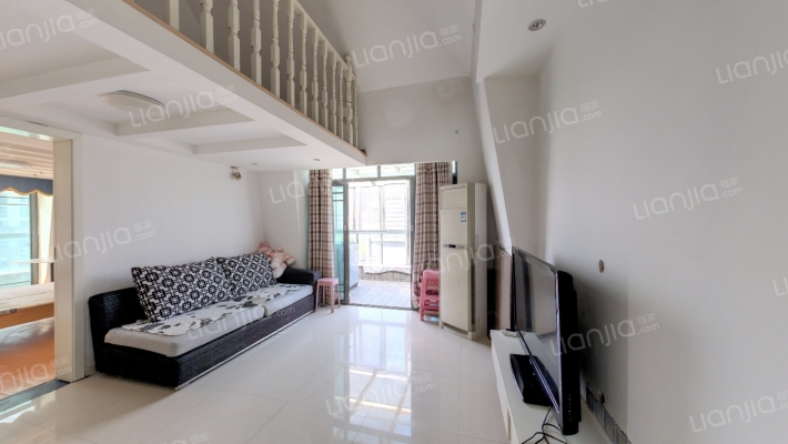 绿地集团梵顿公馆二手房实景图