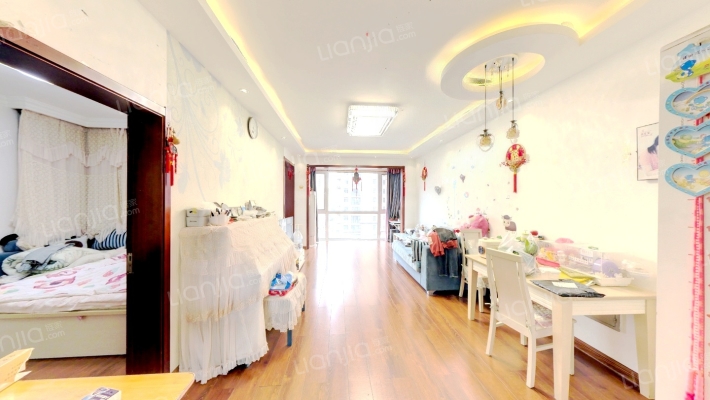 盛世园田居E2区二手房实景图