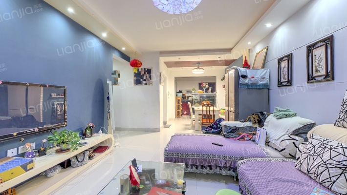 逸水青城兰卡威二手房实景图