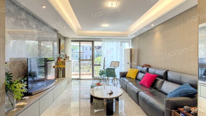 蓝月湾畔二手房实景图