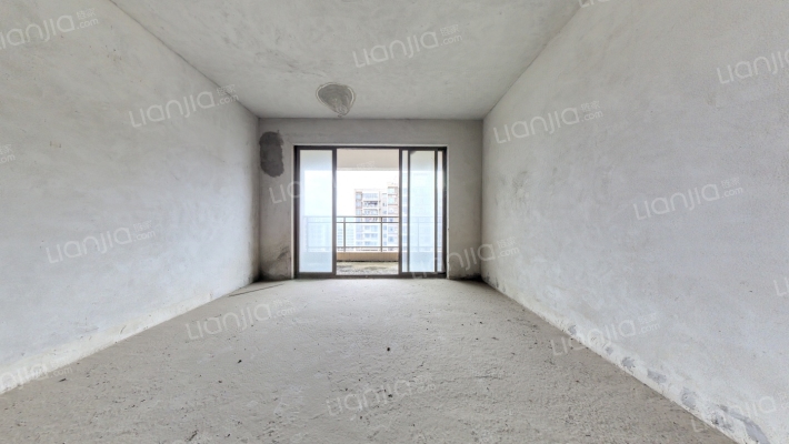 鼎信四季花园二手房实景图