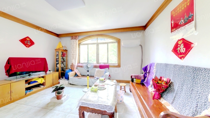 东航银杏小区二手房实景图