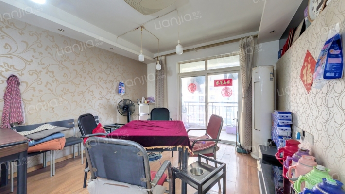 龙江庭苑A区二手房实景图