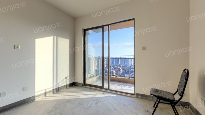 乾耀东港二手房实景图