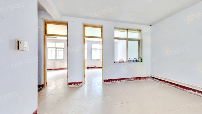 吕花园居民小区二手房实景图