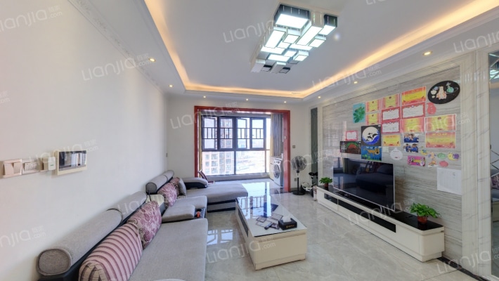 湘诚德峰小区A区二手房实景图