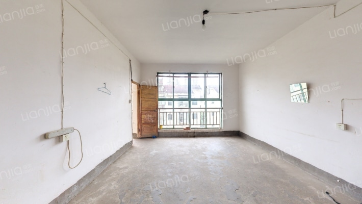 锦绣华庭二手房实景图