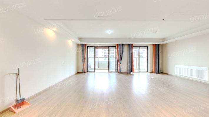 光谷澎湃城奥山府二手房实景图