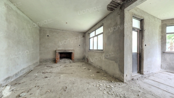 皇府别墅二手房实景图