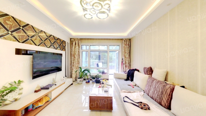 汇龙北纬45度二手房实景图