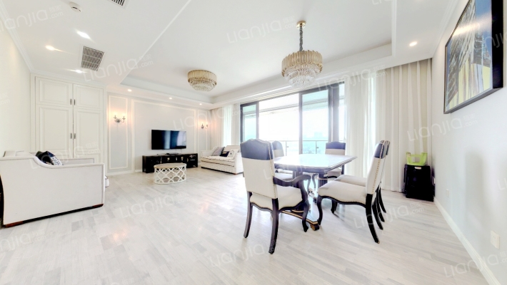 复地金融岛二手房实景图