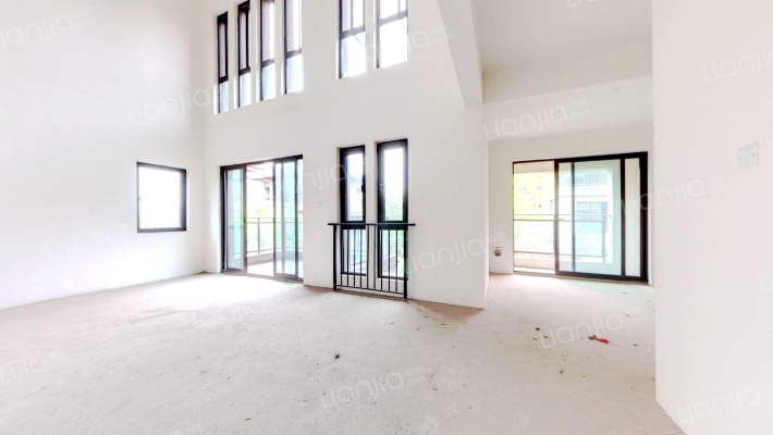 朗悦二手房实景图