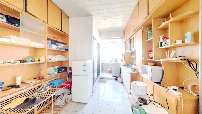 辽歌家属楼二手房实景图