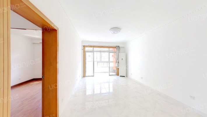 振业梅苑二手房实景图