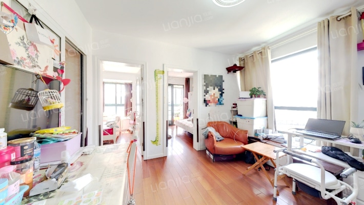 易盛家园二手房实景图