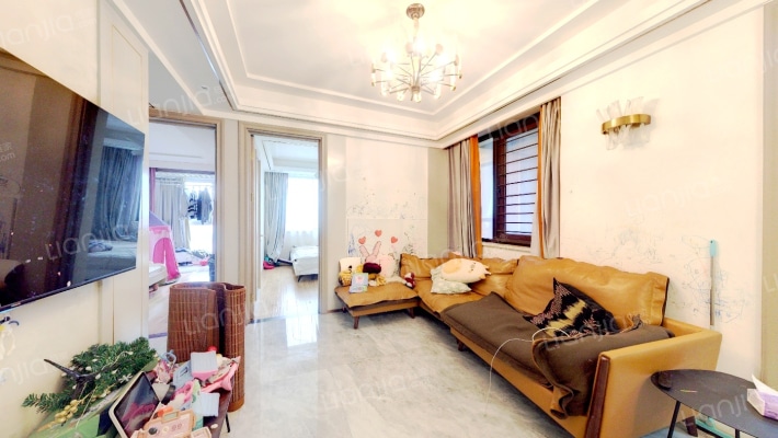 湖畔公寓二手房实景图