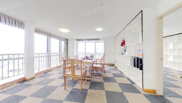 吴江太湖新城绿地中心海珀云玺二手房实景图