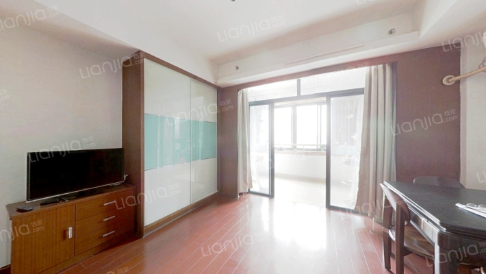 蓝天碧水新世界二手房实景图