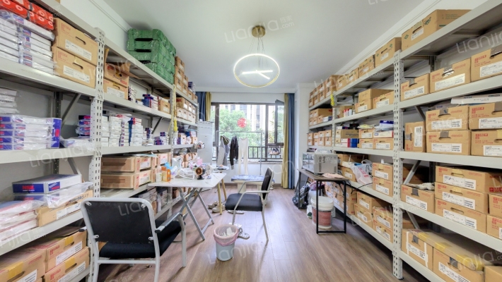 中骏融信承露园二手房实景图