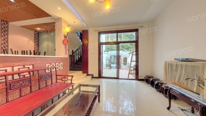 假日青城二手房实景图