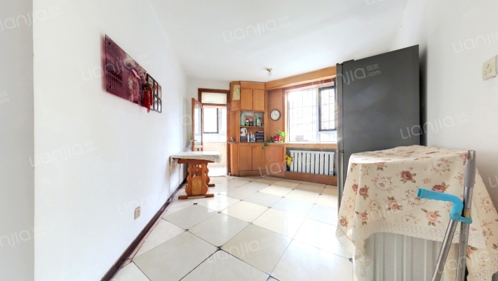 华天新居二手房实景图