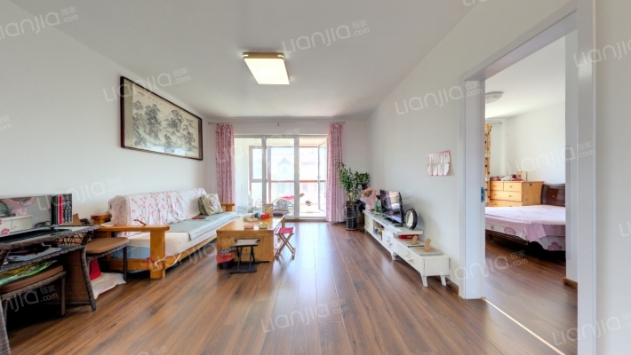 银盛泰德郡二手房实景图