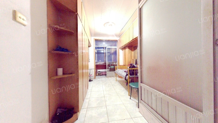 沈辽东路64号二手房实景图