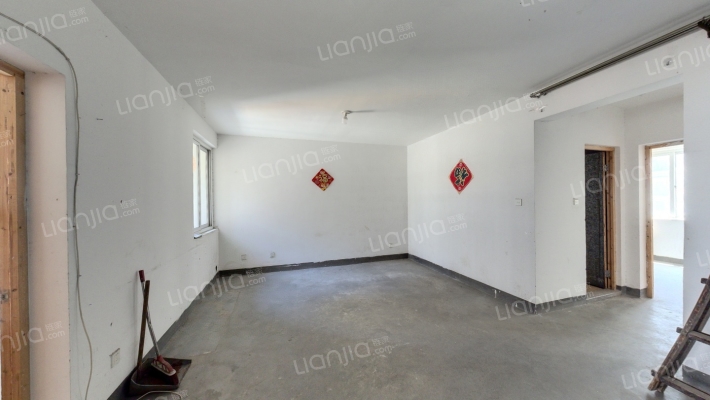 水岸名筑二手房实景图