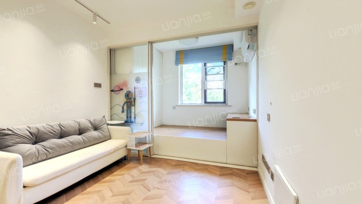 香花桥路20弄二手房实景图