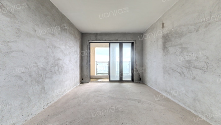 新尚名居二手房实景图