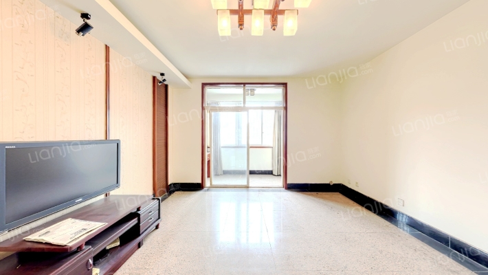 东福苑A区二手房实景图