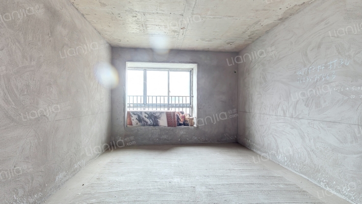 安居逸园二手房实景图