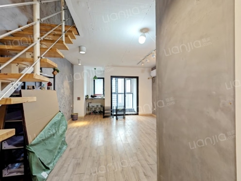 整租·汉口城市广场SOHO 1室1厅 南