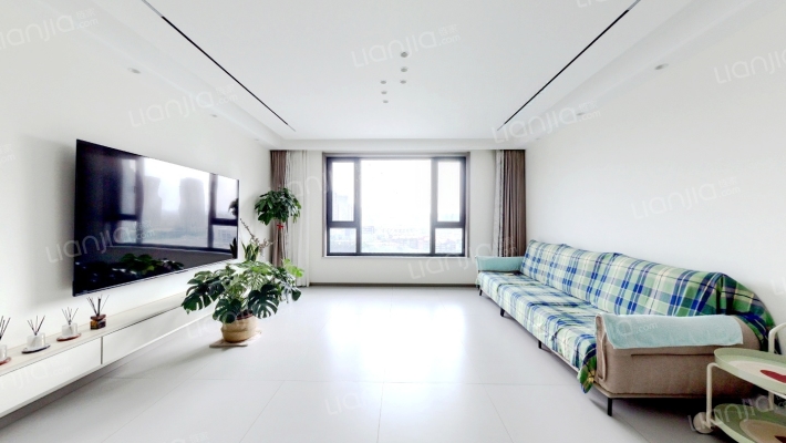 美岸名居二手房实景图