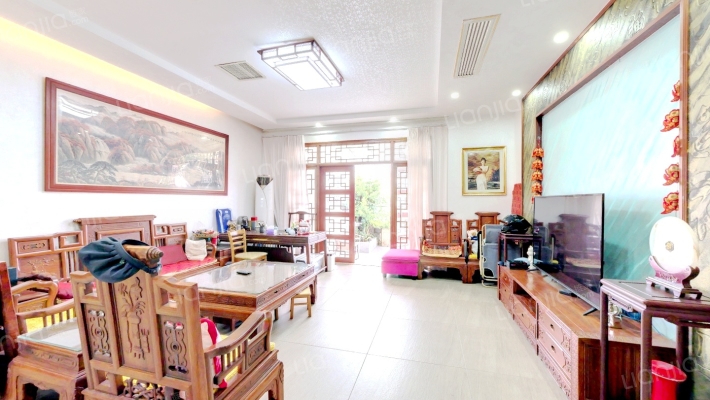 畔山东方墅二手房实景图