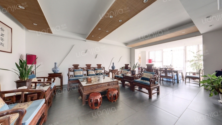 纯水岸东湖天樾二期二手房实景图